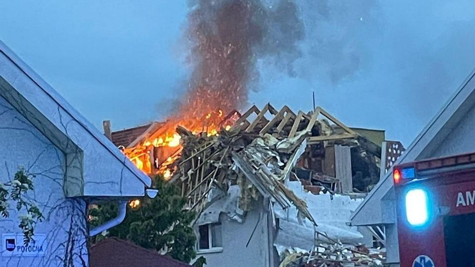 Při výbuchu domu na Slovensku přišel jeden člověk o život